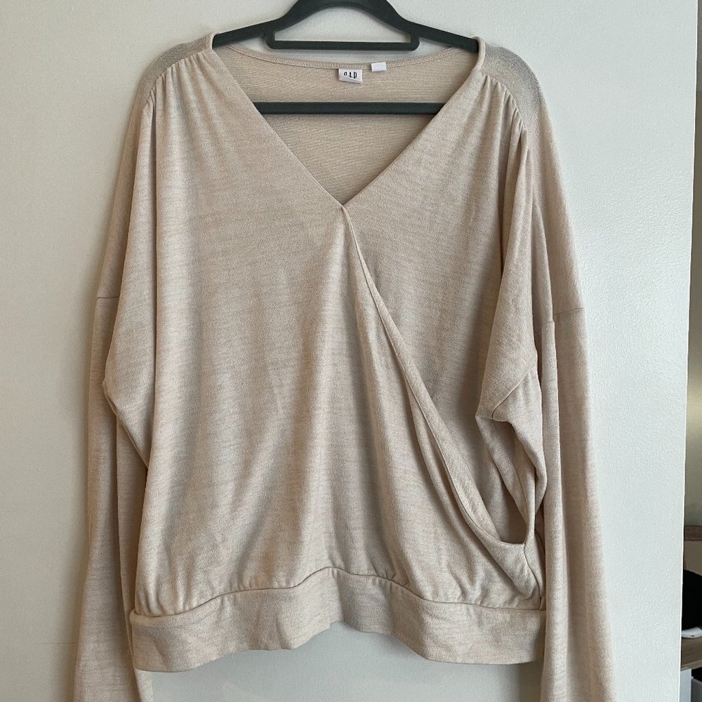 Gap Wrap Top - Size XL Tall
